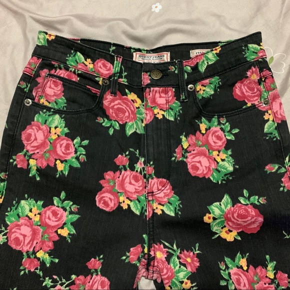 Guess Black Jeans with Flowers - Picture 4 of 7